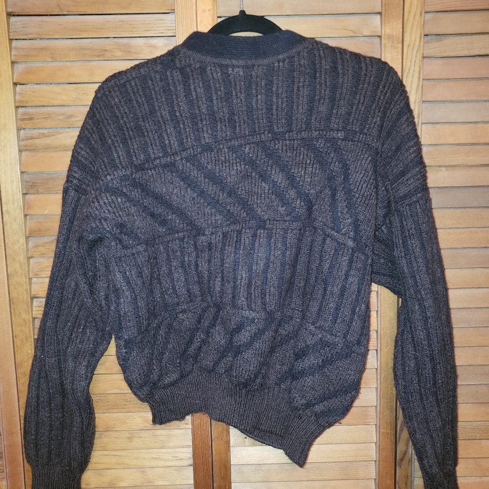 Men's sweater